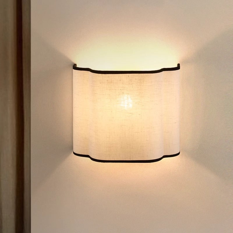 Applique murale à 1 lumière en forme de demi-cercle en tissu traditionnel français pour chambre 