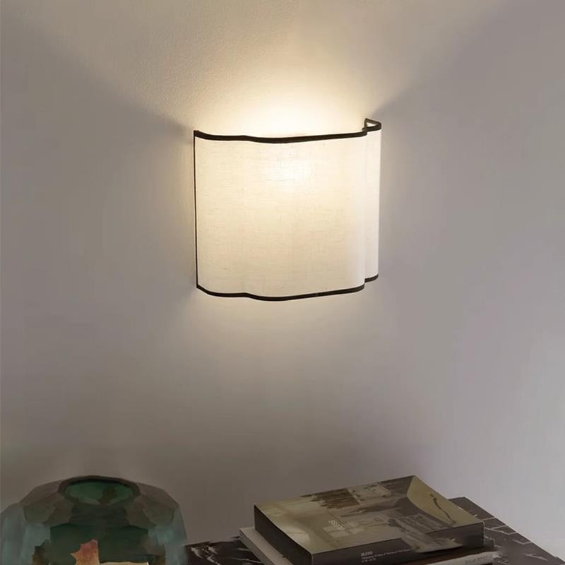 Applique murale à 1 lumière en forme de demi-cercle en tissu traditionnel français pour chambre 