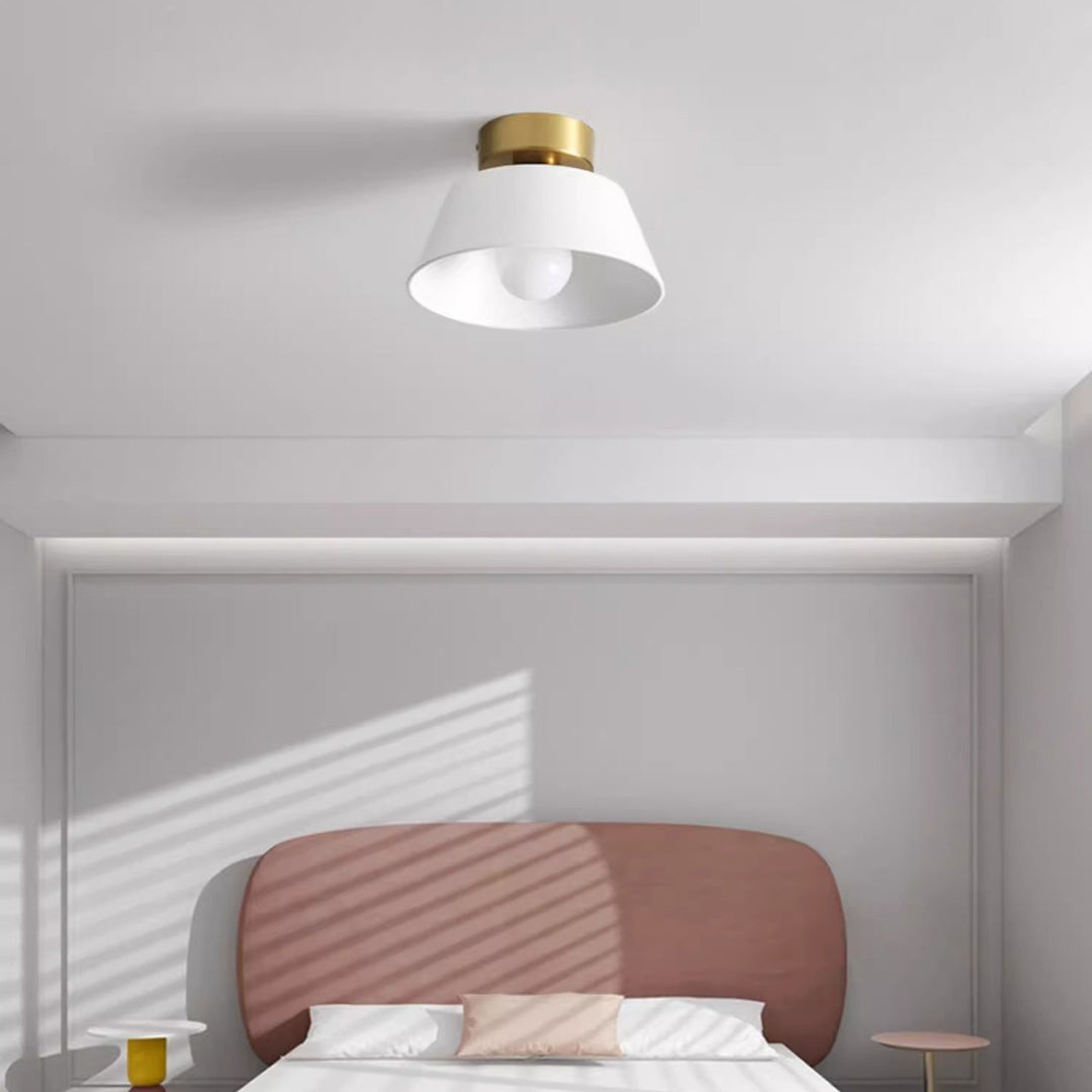 Zeitgenössische nordische runde Deckenleuchte aus Eisen mit 1 Licht und halbbündiger Montage für Schlafzimmer 