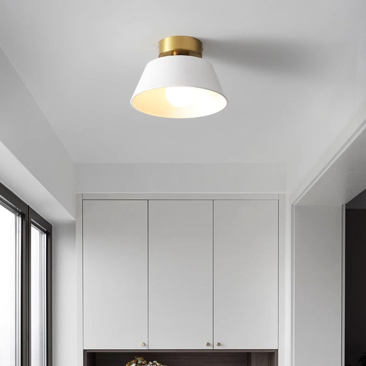 Zeitgenössische nordische runde Deckenleuchte aus Eisen mit 1 Licht und halbbündiger Montage für Schlafzimmer 
