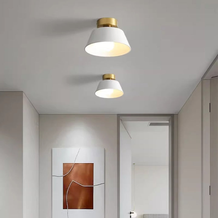 Zeitgenössische nordische runde Deckenleuchte aus Eisen mit 1 Licht und halbbündiger Montage für Schlafzimmer 