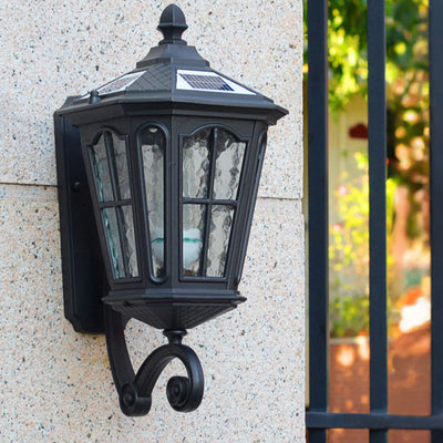 Zeitgenössische industrielle achteckige Aluminiumglas-LED-Solar-wasserdichte Wandleuchte für die Terrasse im Freien 