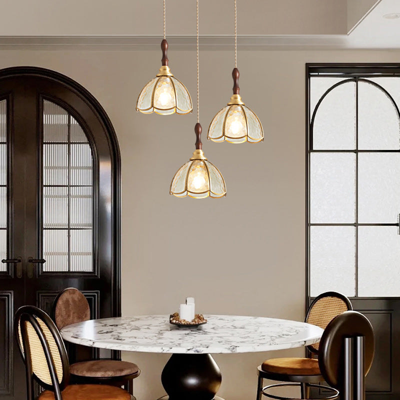 Lustre à une lumière avec abat-jour en verre à motif d&