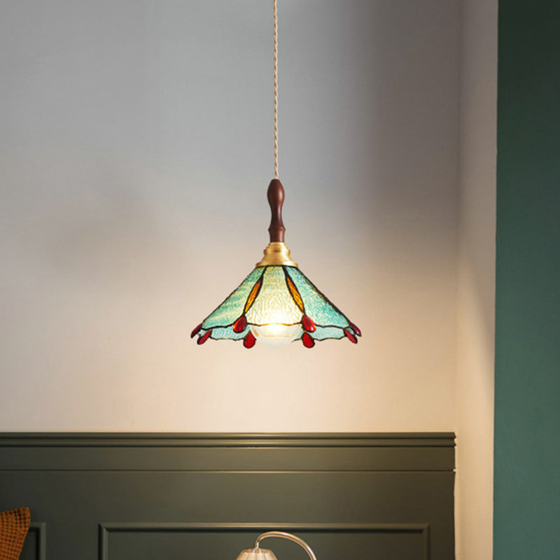 Abat-jour conique en vitrail traditionnel français 1 lumière pour suspension dans le salon 