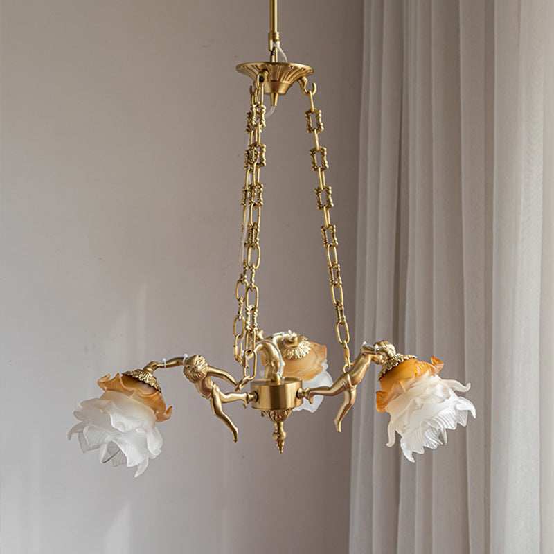 Chandelier traditionnel en laiton antique français avec abat-jour en verre fleur d&