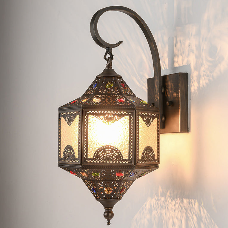 Applique murale 1 lumière avec abat-jour en verre ondulé et cadre en laiton sculpté creux vintage traditionnel pour salle à manger 