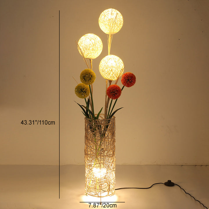 Traditionelle japanische Pflanzendekoration Rattanweberei zylindrischer Schirm 1-flammige Stehlampe für Wohnzimmer 