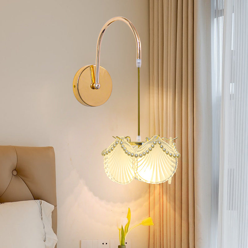 Applique murale 1 lumière avec abat-jour en verre coquillage moderne et luxueux pour chambre 