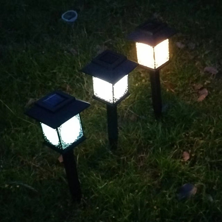 Lumière insérable de pelouse solaire LED étanche carrée en plastique industriel contemporain pour patio extérieur 