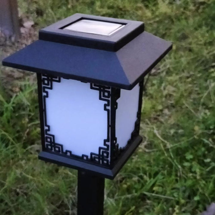 Lumière insérable de pelouse solaire LED étanche carrée en plastique industriel contemporain pour patio extérieur 