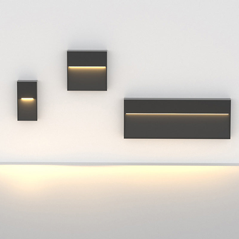 Lampe murale contemporaine en aluminium acrylique carrée LED étanche pour patio extérieur 