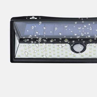 مصباح حائط خارجي شمسي LED مقاوم للماء بمستشعر بشري ABS مثلث صناعي عصري للحديقة 