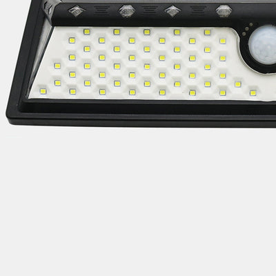 مصباح حائط خارجي شمسي LED مقاوم للماء بمستشعر بشري ABS مثلث صناعي عصري للحديقة 