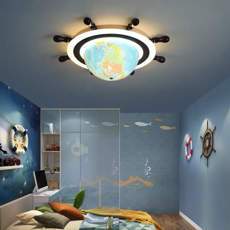 Plafonnier LED pour enfants en résine de fer créatif contemporain avec globe tournant en dessin animé et gouvernail de navire pour chambre à coucher 