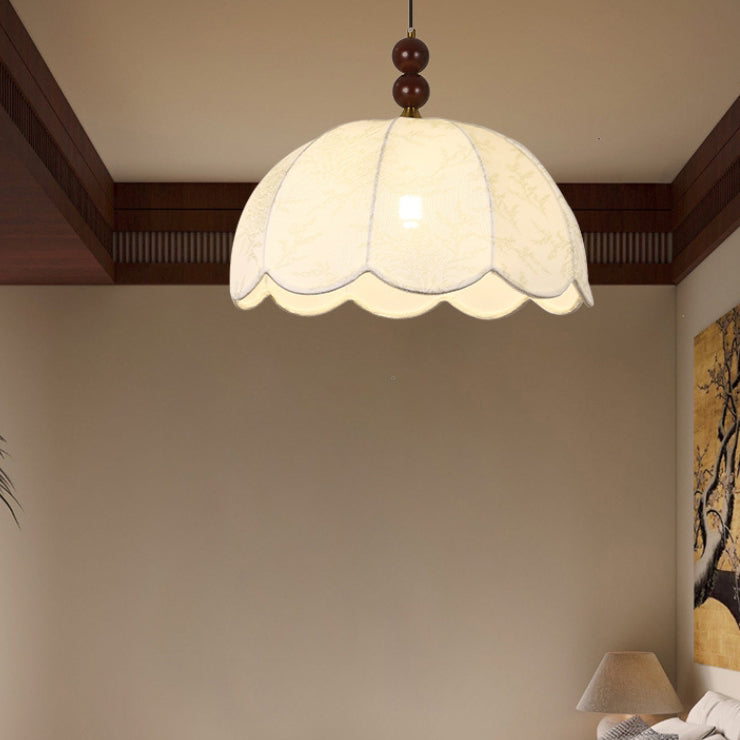 Traditional Vintage Solid Wood Flower Fabric Shade 1-Light Pendant Light For Living Room
