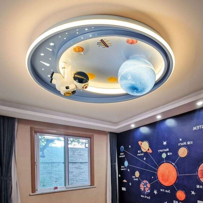 Plafonnier LED contemporain créatif en fer acrylique avec astronaute dessin animé et planète pour le salon 