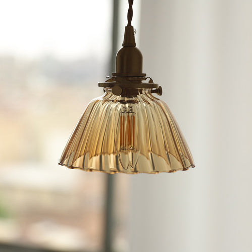 Suspension luminaire à 1 lumière avec abat-jour en verre semi-conique en laiton vintage traditionnel pour salon 