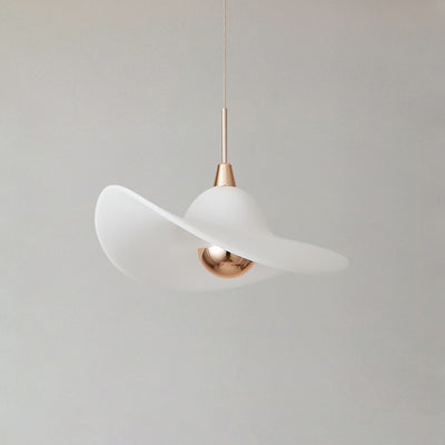 Lámpara colgante LED con pantalla de sombrero de paja de resina de aluminio nórdico contemporáneo para dormitorio 