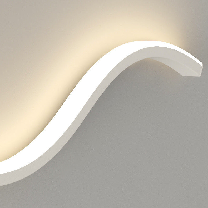 Moderne minimalistische Aluminium gewellte Linie PE Herz Schatten LED Wandleuchte Lampe für Wohnzimmer 