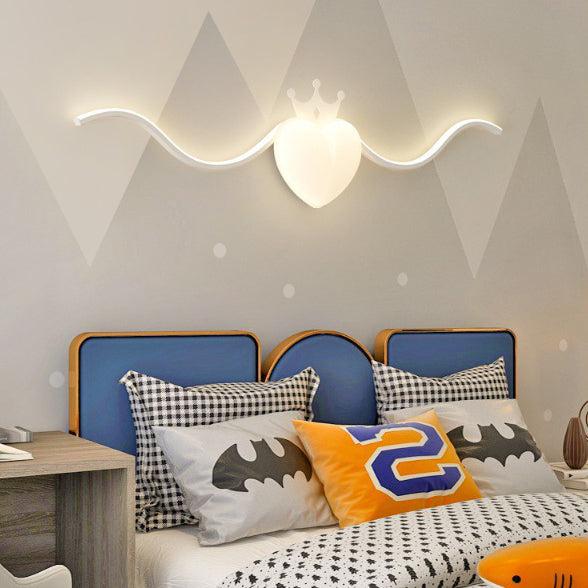 Moderne minimalistische Aluminium gewellte Linie PE Herz Schatten LED Wandleuchte Lampe für Wohnzimmer 