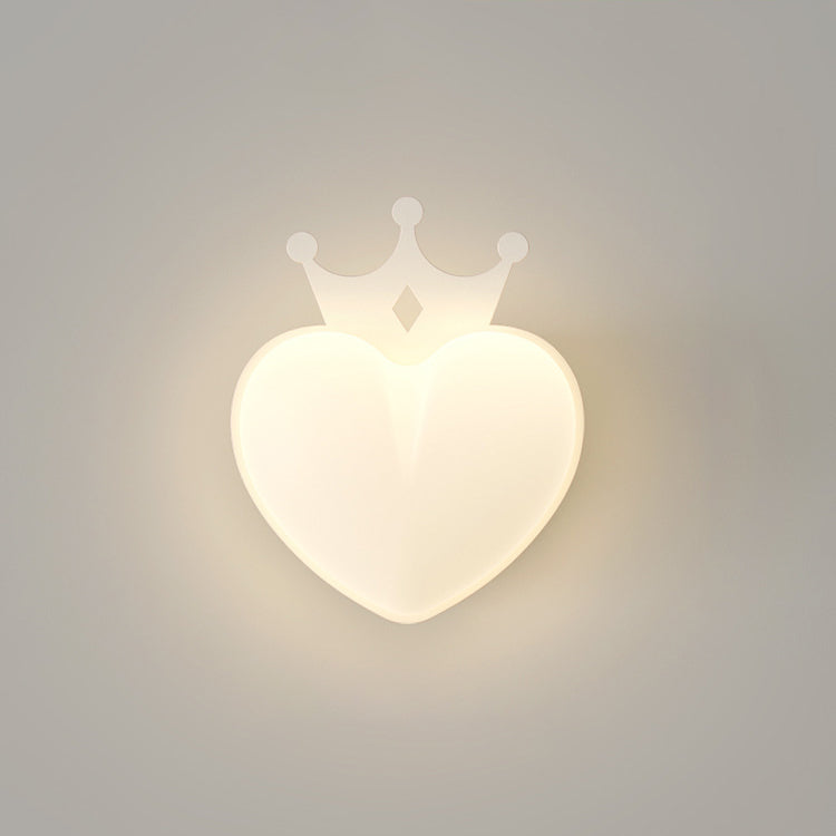 Zeitgenössische kreative PE Crown Herz Schatten Eisen LED Wandleuchte Lampe für Wohnzimmer 