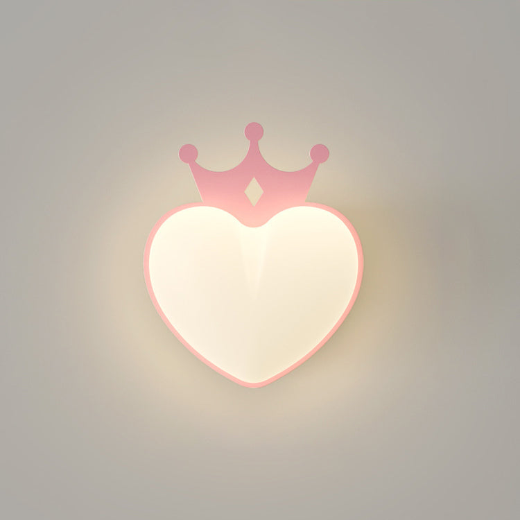 Zeitgenössische kreative PE Crown Herz Schatten Eisen LED Wandleuchte Lampe für Wohnzimmer 