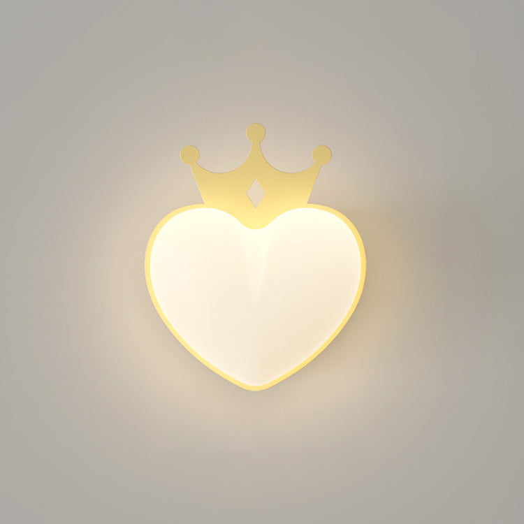 Zeitgenössische kreative PE Crown Herz Schatten Eisen LED Wandleuchte Lampe für Wohnzimmer 