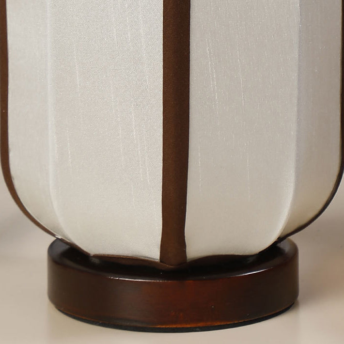 Abat-jour cylindrique en tissu chinois traditionnel avec base en bois, lampe de table à 1 lumière pour chambre 