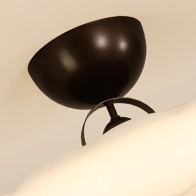 Moderne Einfachheit Wolken PE Schatten Eisen LED Semi-Flush Mount Deckenleuchte für Schlafzimmer 