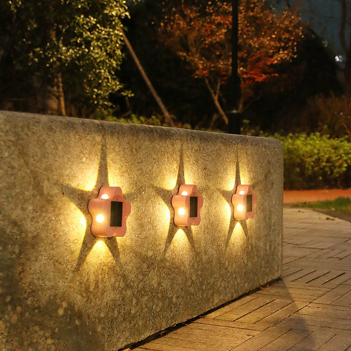 Zeitgenössische industrielle ABS-Pflaumenblüten-LED-Solarwandleuchte für den Außenbereich für den Garten 