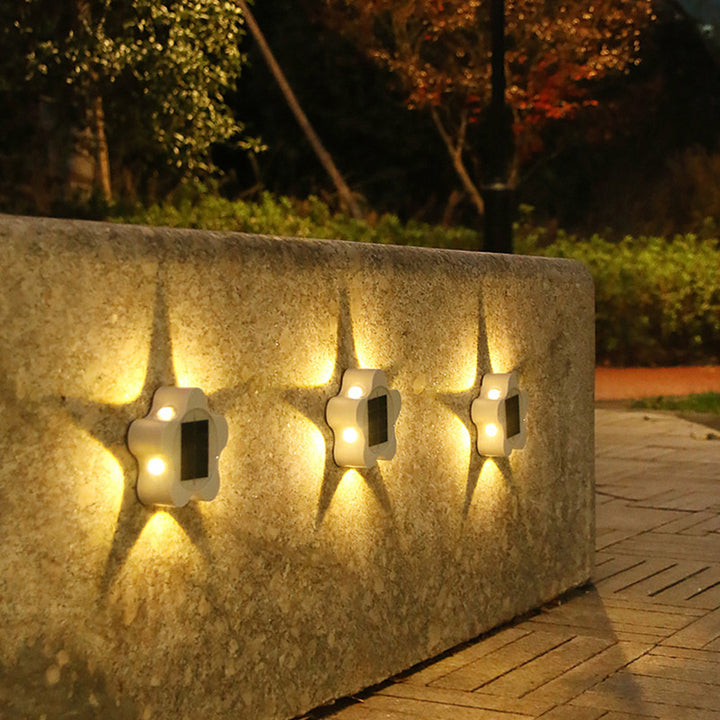 Zeitgenössische industrielle ABS-Pflaumenblüten-LED-Solarwandleuchte für den Außenbereich für den Garten 