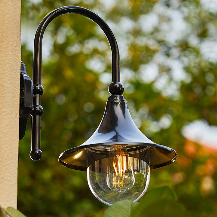Zeitgenössische Einfachheit Aluminium Trompete Schatten Glas 1-Licht Außen Wandleuchte Lampe für Garten 