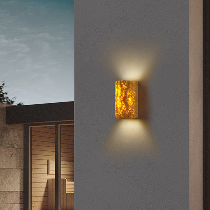 Traditionelle japanische gefaltete Travertin-Halbkreis-LED-Außenwandleuchterlampe für den Garten 
