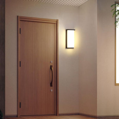 مصباح حائط خارجي مقاوم للماء من ABS LED بتصميم مربع بسيط حديث للحديقة 