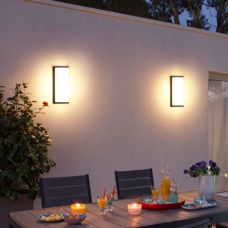 مصباح حائط خارجي مقاوم للماء من ABS LED بتصميم مربع بسيط حديث للحديقة 