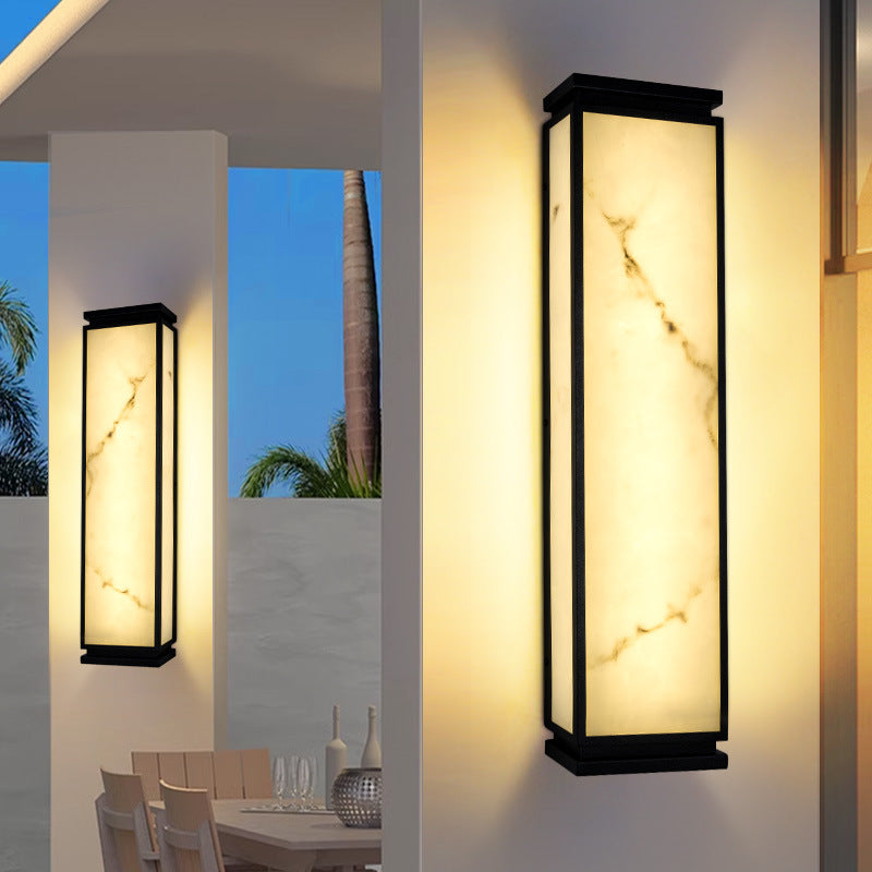 مصباح حائط خارجي مقاوم للماء LED بظل تقليدي من الفولاذ المقاوم للصدأ بتقليد الرخام للحديقة 