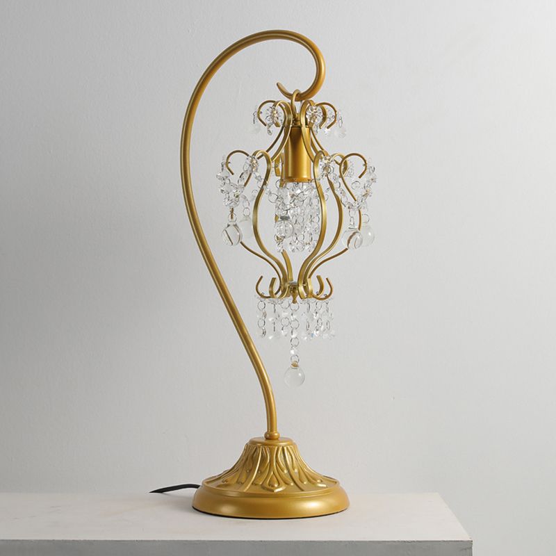 Lampe de table contemporaine de luxe avec cadre en fer courbé et décoration en cristal à 1 lumière pour chambre à coucher 