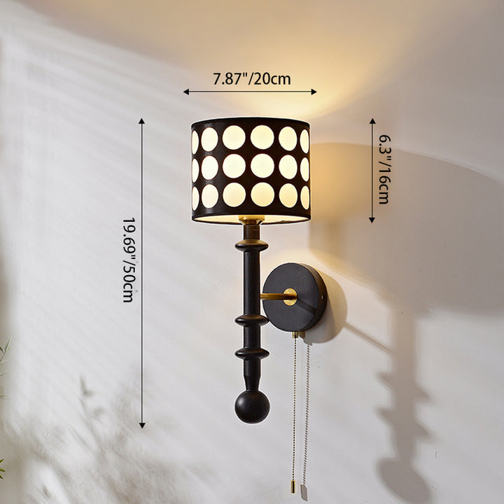 Applique murale 1 lumière en noyer avec abat-jour en tissu à pois blancs traditionnels pour salon 