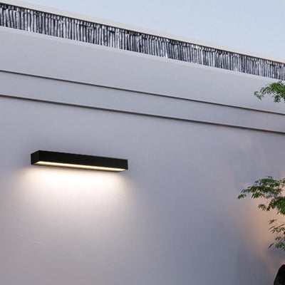 Applique murale étanche à LED en bande longue en aluminium de simplicité moderne pour patio extérieur 