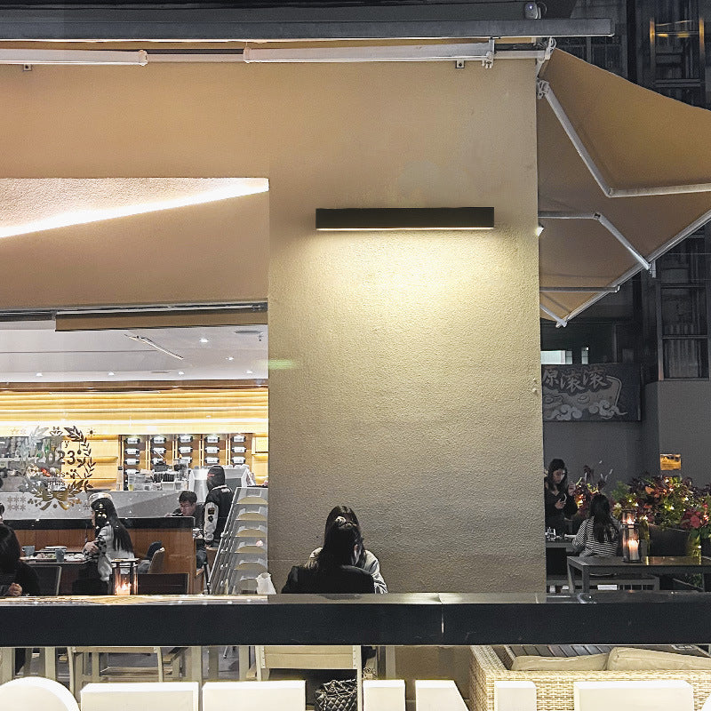 Applique murale étanche à LED en bande longue en aluminium de simplicité moderne pour patio extérieur 