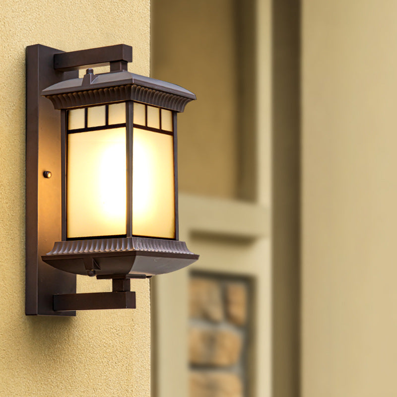 Traditionelle chinesische Aluminium-Glas-Säule 1-Licht Außenwandleuchte für den Garten 