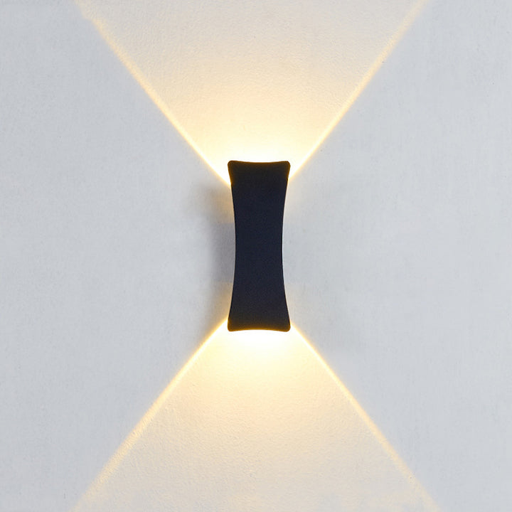 Modern Minimalist Curved Aluminum Up And Down Illuminated LED Waterproof Wall Sconce Lamp For Outdoor Patio