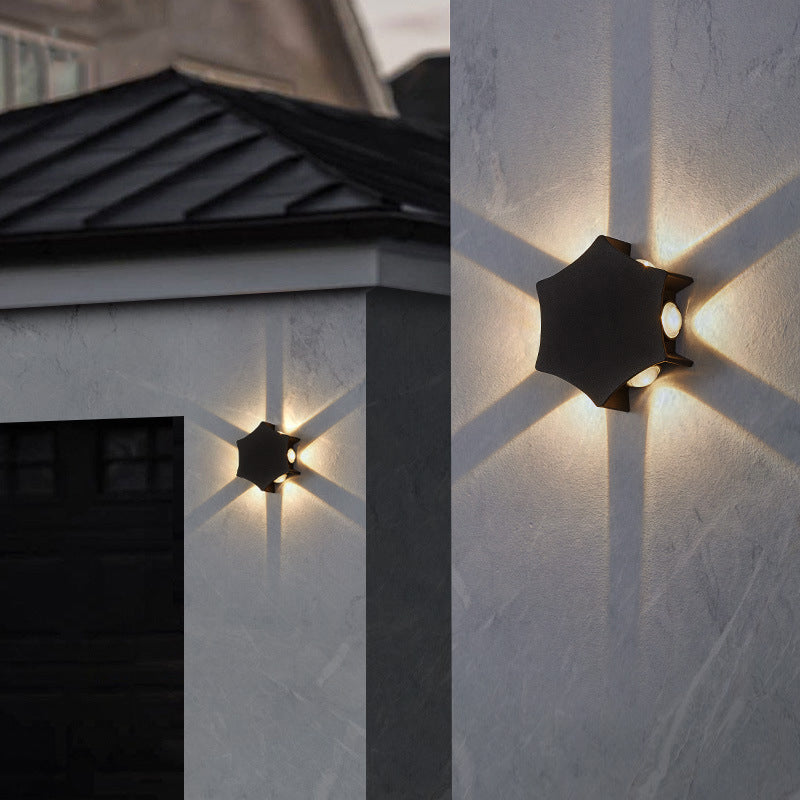 Applique murale extérieure étanche LED hexagonale incurvée en aluminium industriel contemporain pour jardin 