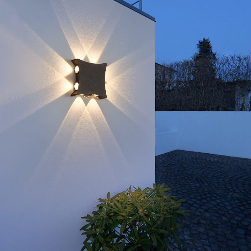 Applique murale contemporaine en aluminium carré LED étanche pour jardin 