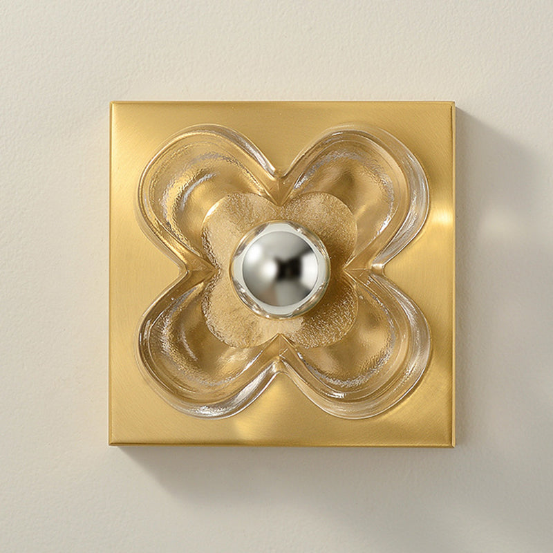 Contemporary Luxury Brass Four-Leaf Clover Glass Shade 1-Light Wall Sconce Lamp For Living Room