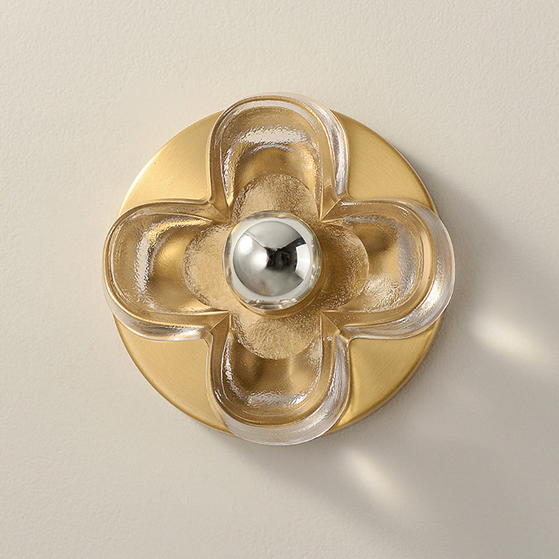 Contemporary Luxury Brass Four-Leaf Clover Glass Shade 1-Light Wall Sconce Lamp For Living Room