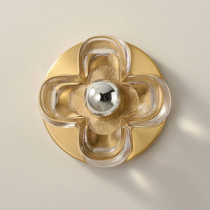 Contemporary Luxury Brass Four-Leaf Clover Glass Shade 1-Light Wall Sconce Lamp For Living Room