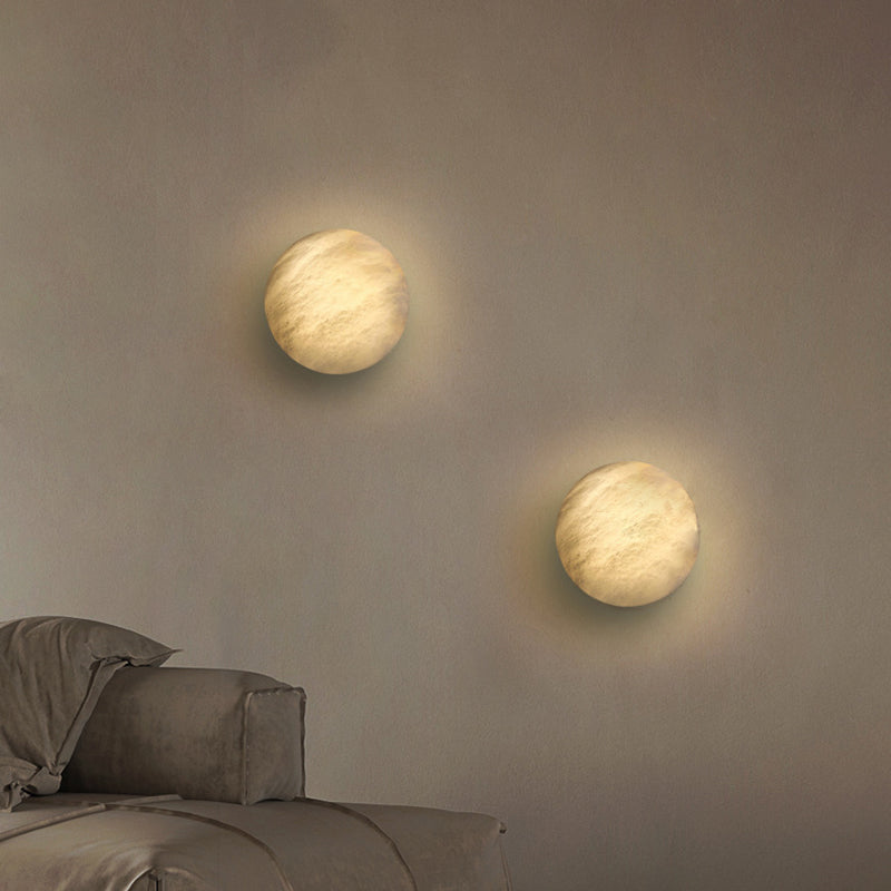 Applique murale LED ronde en marbre et cuivre contemporain pour salon 