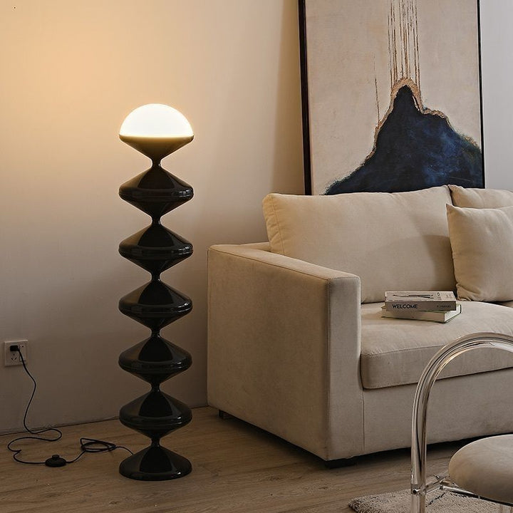 Traditionelle französische Kürbis-Eisen-Acryl 1-Licht Stehende Stehlampe für Wohnzimmer 