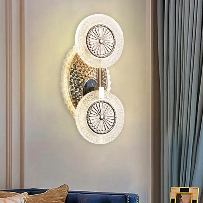 Zeitgenössische Luxus-Kristall-Diamantform-Acryl-LED-Wandleuchte für das Wohnzimmer 